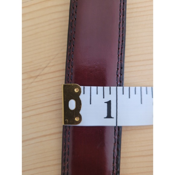 Vintage Burgundy Hand Antiqued Brush Off Leather Belt Gold Buckle Oxblood - Picture 5 of 6